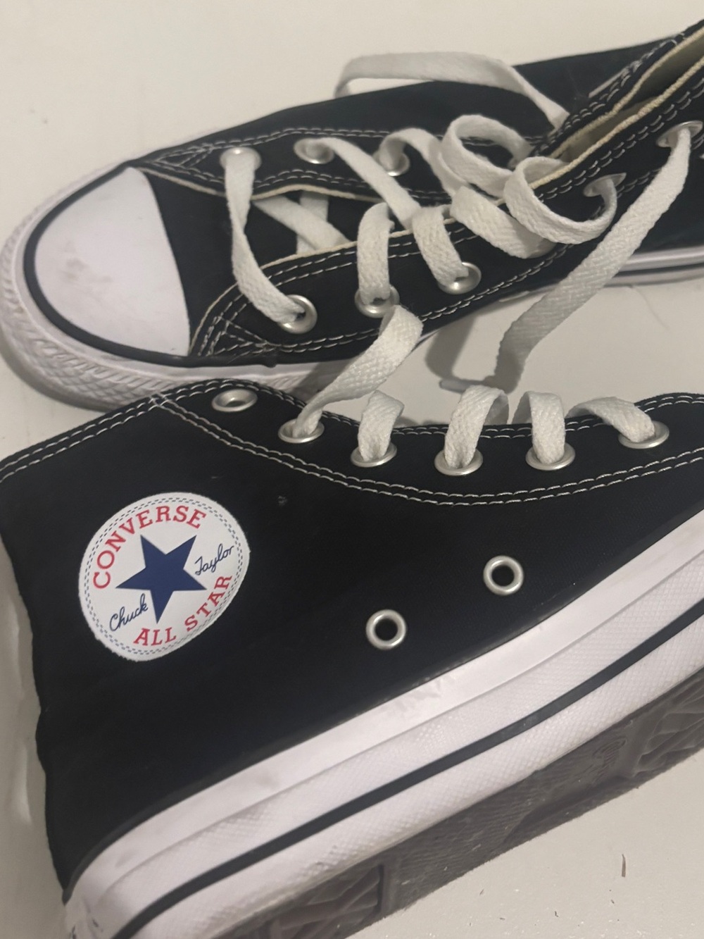 Converse Kids/womens  Chuck Taylor Low Top Sneakers - Black with White Accents